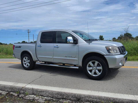 2015 Nissan Titan SL 4WD photo