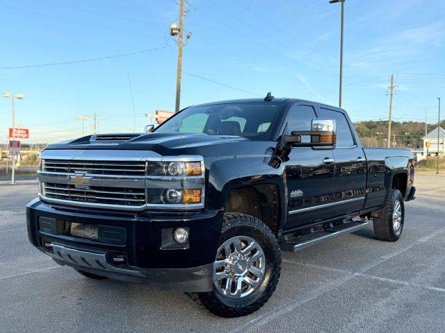 2017 Chevrolet Silverado 3500HD High Country 4WD photo