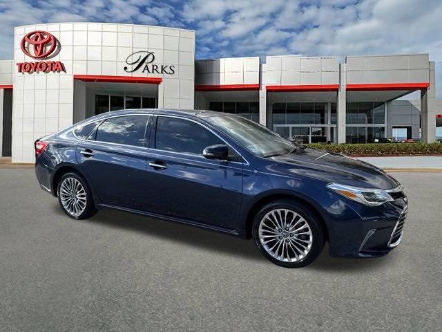 2017 Toyota Avalon Limited FWD photo