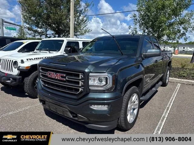 2017 GMC Sierra 1500 SLE 4WD photo