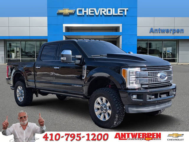 2017 Ford F-250 Super Duty XL 4WD photo