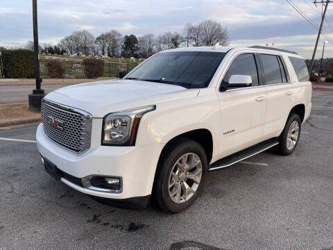 2017 GMC Yukon SLE 4WD photo
