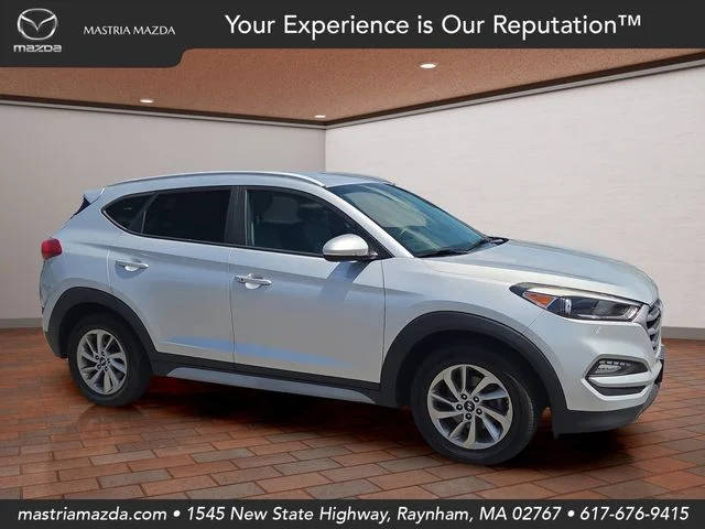 2017 Hyundai Tucson SE Plus AWD photo