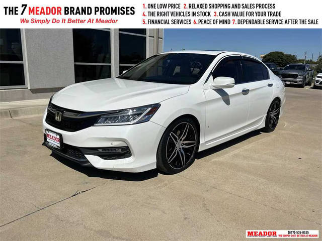 2017 Honda Accord Touring FWD photo