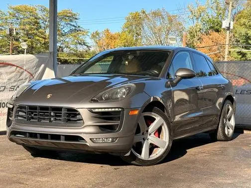 2017 Porsche Macan GTS AWD photo