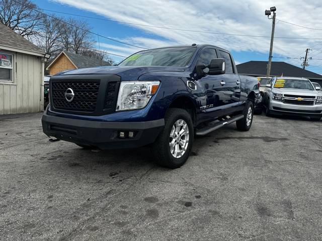 2017 Nissan Titan XD SV RWD photo