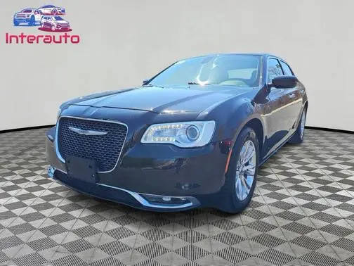 2016 Chrysler 300 300C RWD photo