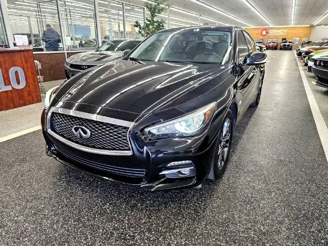 2017 Infiniti Q50 3.0t Signature Edition AWD photo