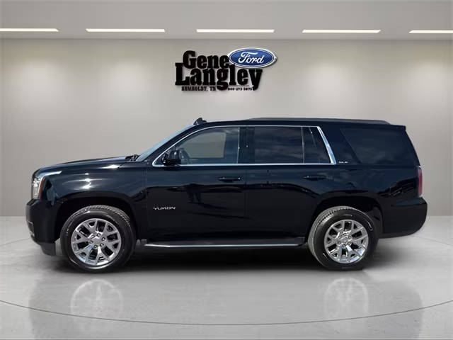 2017 GMC Yukon SLE 4WD photo