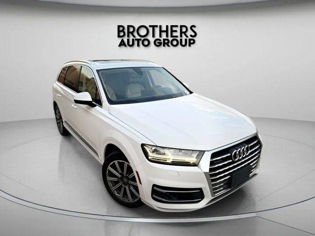 2017 Audi Q7 Premium Plus AWD photo