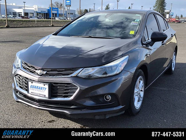 2017 Chevrolet Cruze LT FWD photo