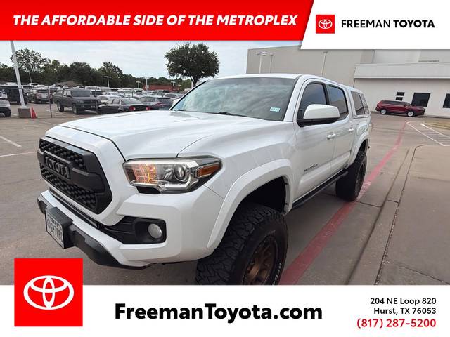 2017 Toyota Tacoma SR5 4WD photo