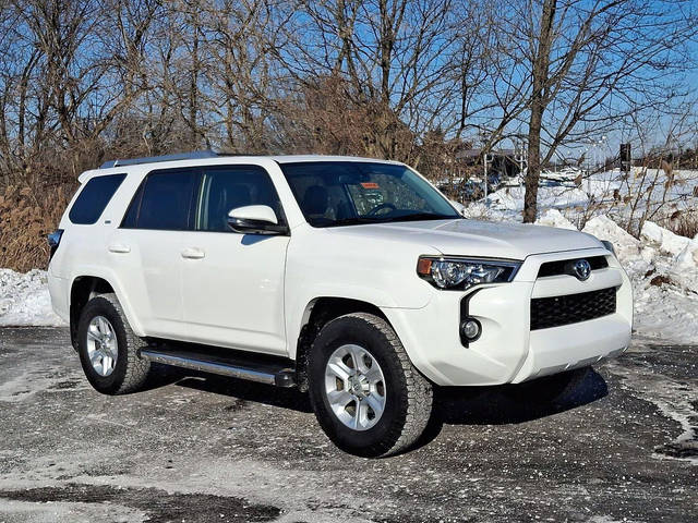 2017 Toyota 4Runner SR5 Premium 4WD photo