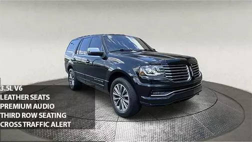 2016 Lincoln Navigator Select RWD photo