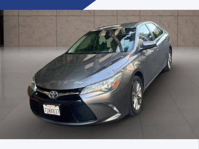 2017 Toyota Camry SE FWD photo