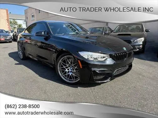 2017 BMW M4  RWD photo