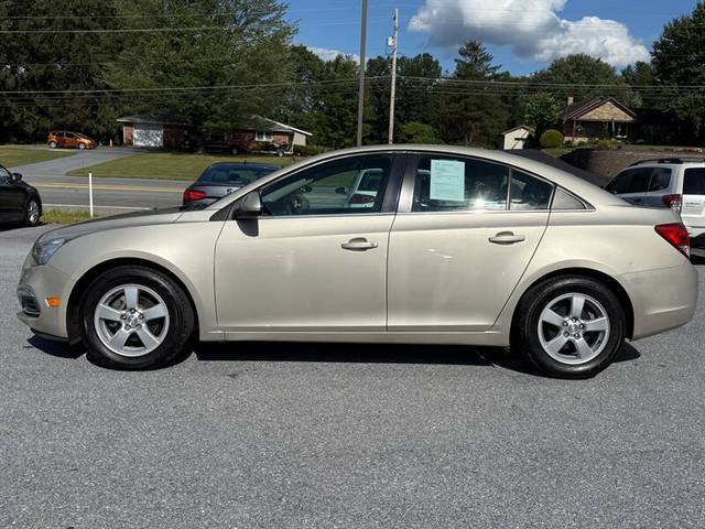 2016 Chevrolet Cruze LT FWD photo