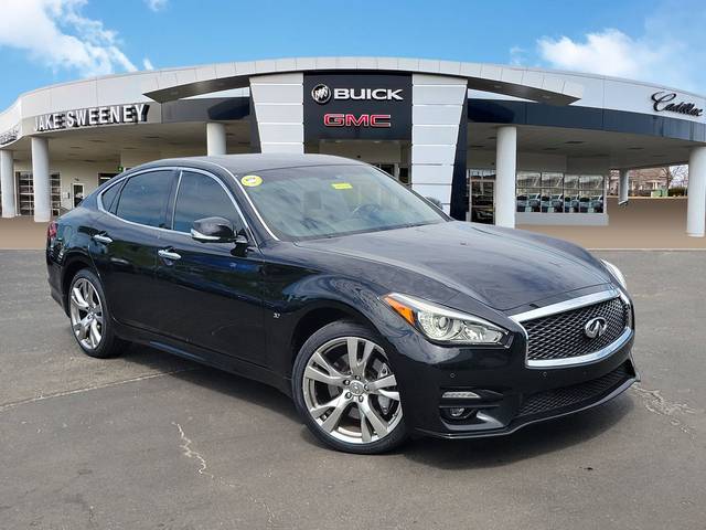 2017 Infiniti Q70 3.7 AWD photo