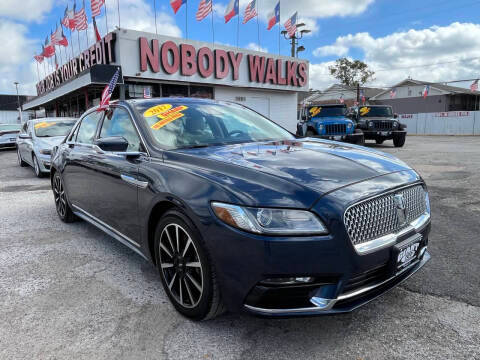 2017 Lincoln Continental Reserve AWD photo