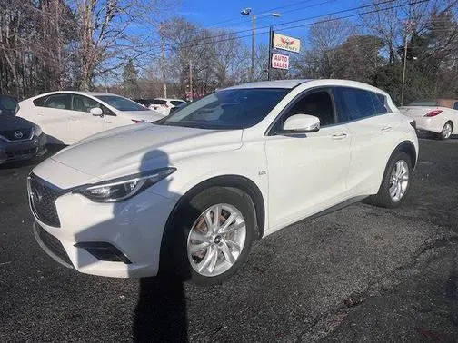 2017 Infiniti QX30 FWD photo
