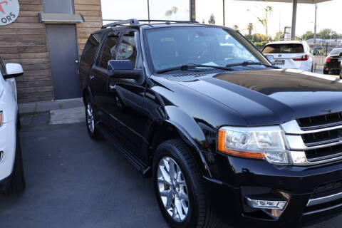 2016 Ford Expedition Limited RWD photo