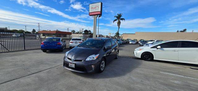 2015 Toyota Prius Three FWD photo