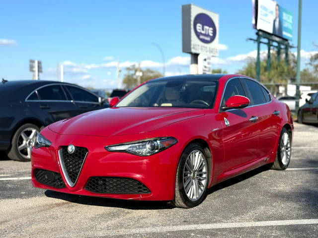 2017 Alfa Romeo Giulia Ti RWD photo