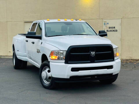 2017 Ram 3500 Tradesman RWD photo
