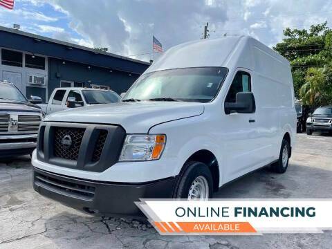 2017 Nissan NV Cargo SV RWD photo