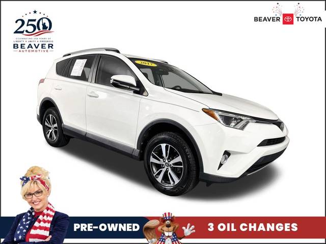 2017 Toyota RAV4 XLE FWD photo