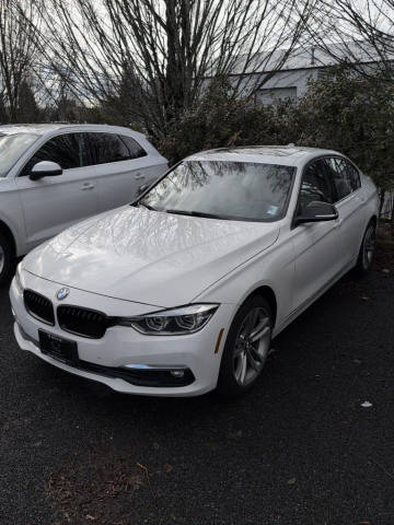 2017 BMW 3 Series 330i xDrive AWD photo