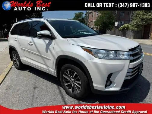2017 Toyota Highlander XLE AWD photo