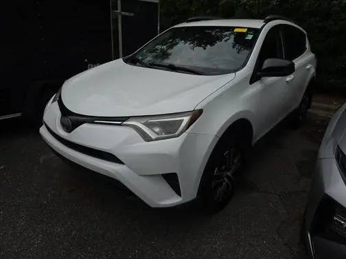2017 Toyota RAV4 LE FWD photo