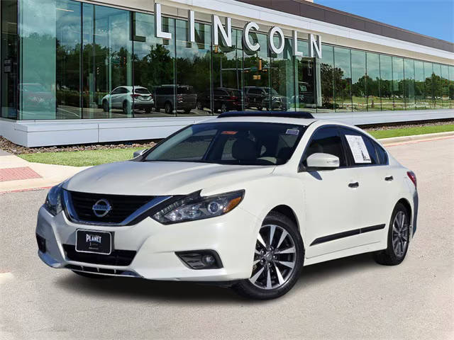 2017 Nissan Altima 2.5 SL FWD photo