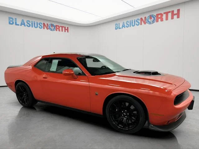 2017 Dodge Challenger 392 Hemi Scat Pack Shaker RWD photo