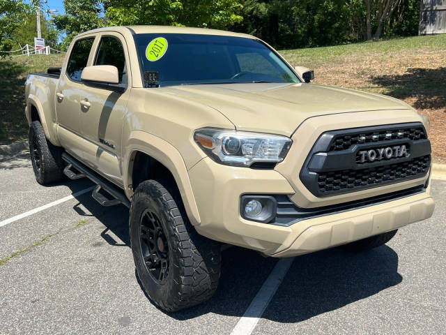 2017 Toyota Tacoma SR5 4WD photo
