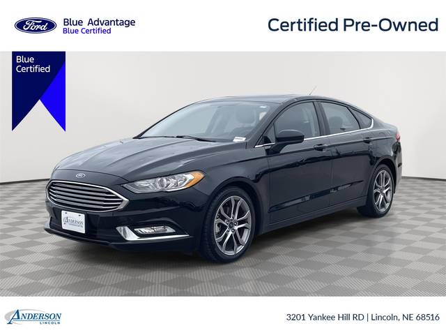 2017 Ford Fusion SE FWD photo