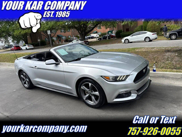 2017 Ford Mustang V6 RWD photo