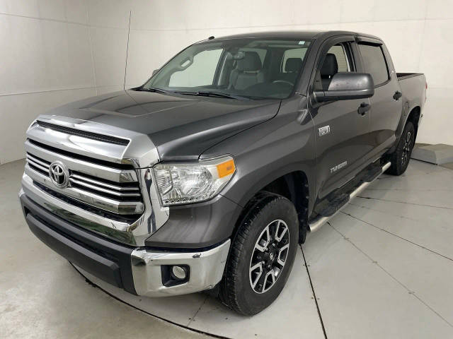 2017 Toyota Tundra SR5 4WD photo