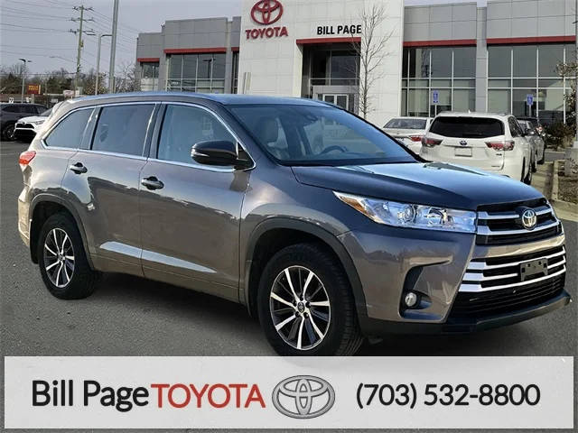 2017 Toyota Highlander XLE AWD photo