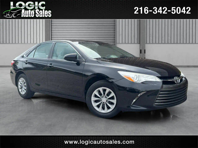 2017 Toyota Camry LE FWD photo