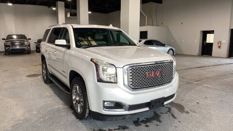 2017 GMC Yukon Denali 4WD photo