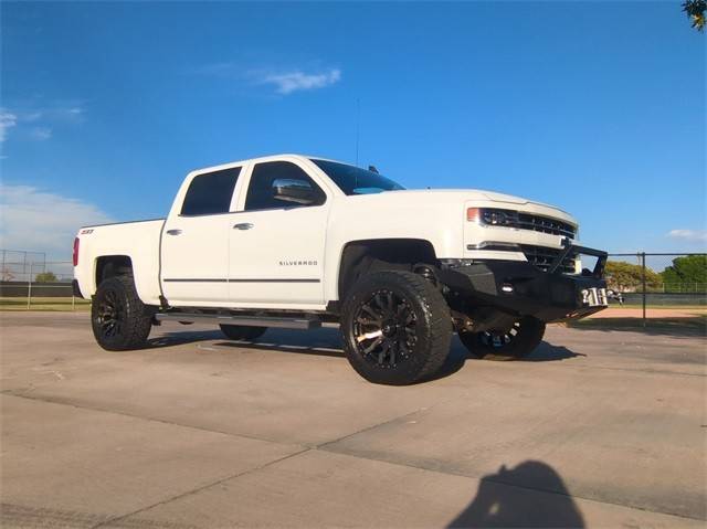 2017 Chevrolet Silverado 1500 LTZ 4WD photo