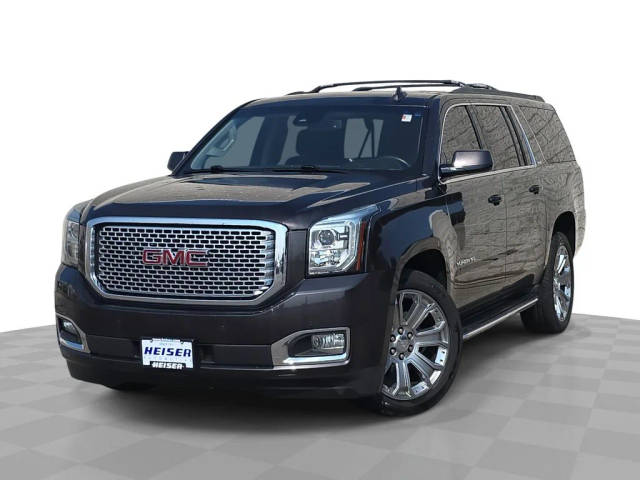 2017 GMC Yukon XL SLE 4WD photo