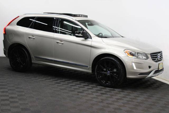2017 Volvo XC60 Dynamic AWD photo