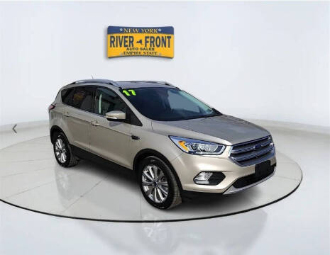 2017 Ford Escape Titanium 4WD photo