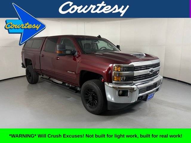 2017 Chevrolet Silverado 2500HD LT 4WD photo