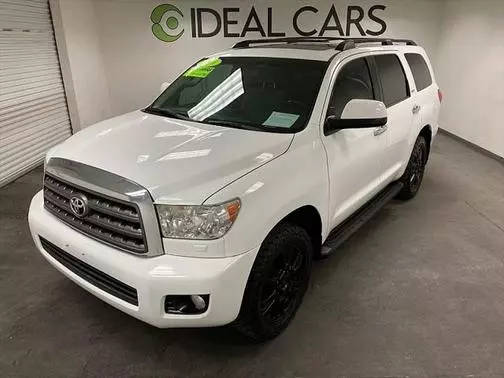 2016 Toyota Sequoia SR5 RWD photo