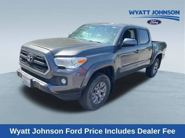 2017 Toyota Tacoma SR5 4WD photo