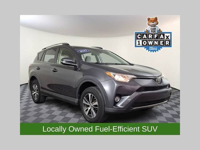 2017 Toyota RAV4 XLE FWD photo